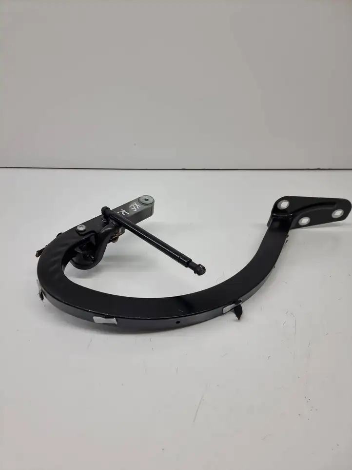 Jaguar XE (2014 - 2019) Петли крышки багажника — фото 1