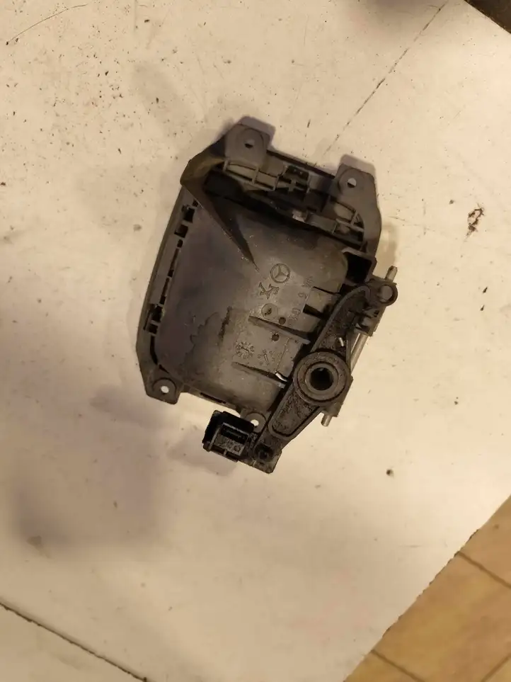 Mercedes-Benz Vito Viano W639 (2003 - 2010) 6397600161 Внутренняя ручка двери багажника — фото 2