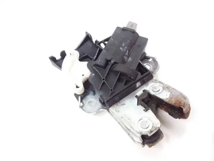 Volkswagen PASSAT B6 (2005 - 2010) 4F5827505D Замок крышки багажника — фото 1