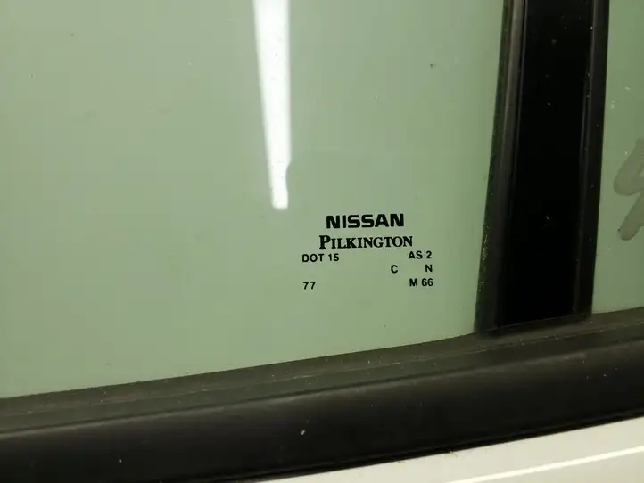 Nissan Leaf I (ZE0) (2010 - 2017) Задняя дверь — фото 2