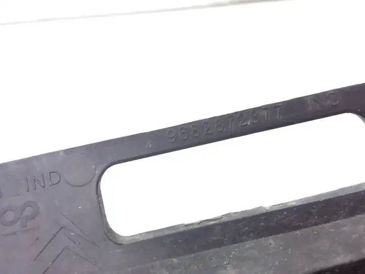 Peugeot Partner (2008 - 2012)  9682872377 Защитная лента-накладка на задний бампер