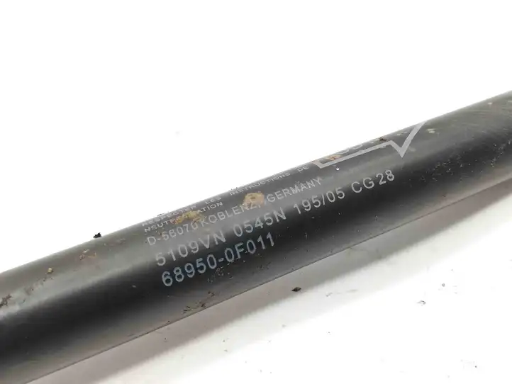 Toyota Corolla Verso E121 (2004 - 2007)  689500F011 Амортизатор с пружиной