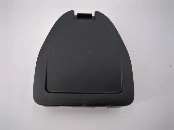 Audi A3/S3 8Y (2020 - ) 8W0860285 Держатель аварийного знака — фото 2