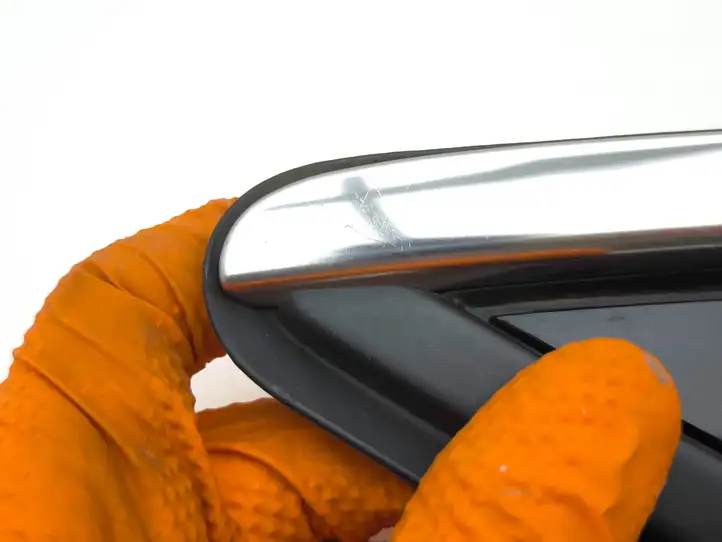 Renault Captur II (2020 - ) 638744851R Накладка стекла передней двери — фото 13