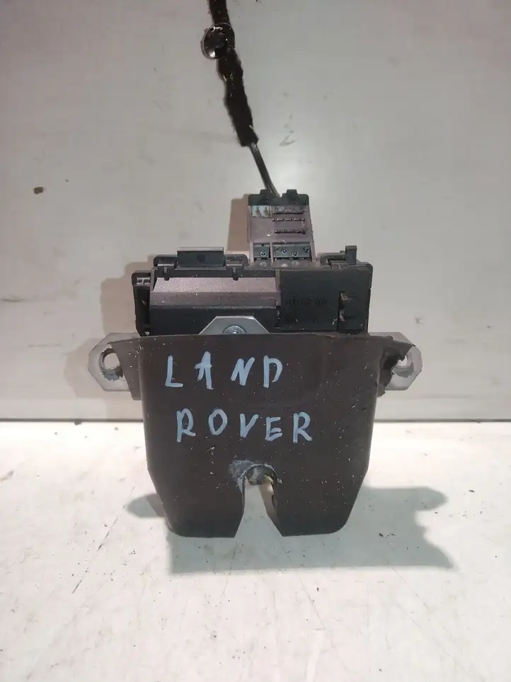 Land Rover Freelander 2 - LR2 (2006 - 2010) 6H52A442A66AD Замок крышки багажника — фото 1