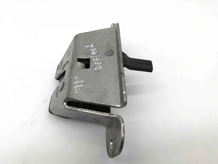 Toyota Aygo AB10 (2008 - 2012) 693500H010 Замок крышки багажника — фото 4