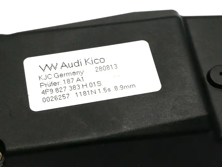 Audi A6 Allroad C7 (2012 - 2014) 4F9827383H Доводчик крышки багажника — фото 2