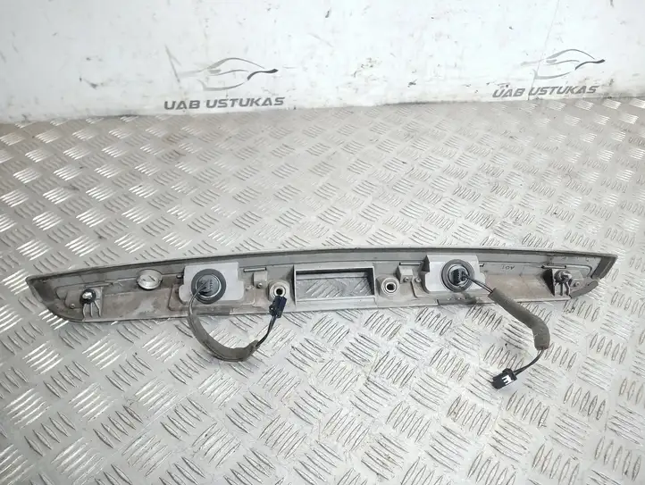 Kia Sorento (2002 - 2006) 925003E1 Подсветка номера — фото 3