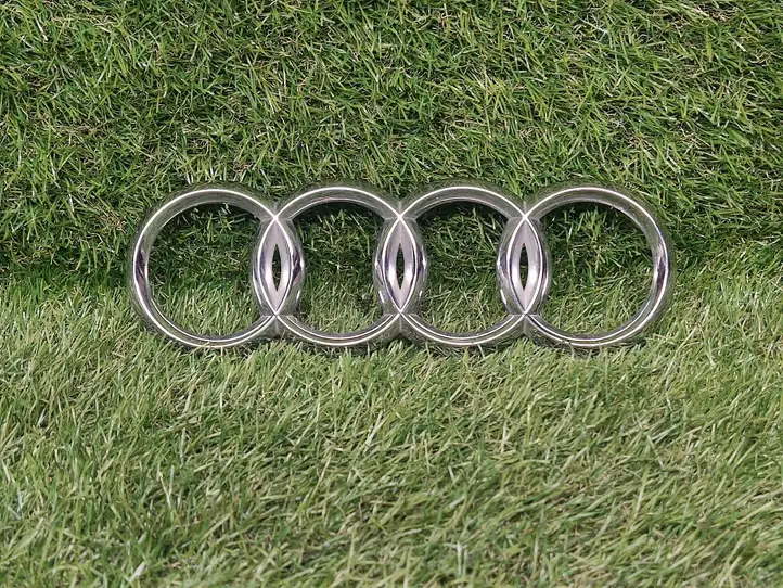 Audi Q7 4L (2005 - 2009) 4E0853742 Эмблема производителя — фото 1