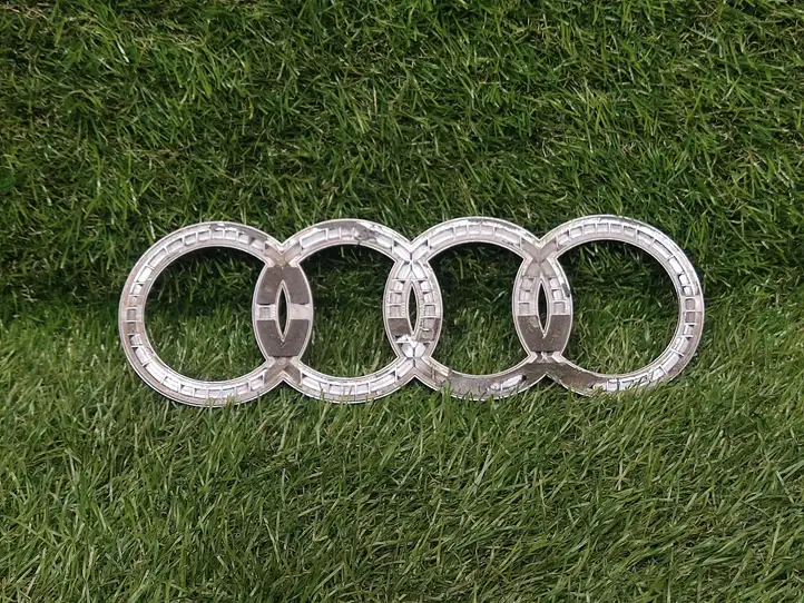 Audi Q7 4L (2005 - 2009) 4E0853742 Эмблема производителя — фото 2