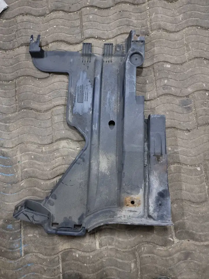 Audi A5 8T 8F (2007 - 2011) 8T0825216D Защита днища задней части — фото 3