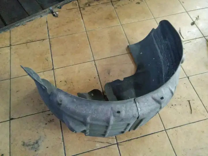 Audi A5 (2007 - 2011)  8T0810171C Задний подкрылок