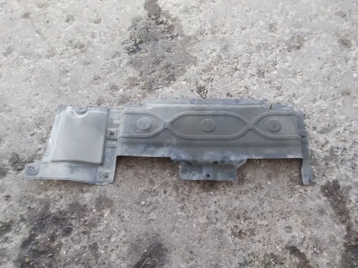 Volkswagen Multivan T5 (2003 - 2015) 7H0825193A Защита днища задней части — фото 4