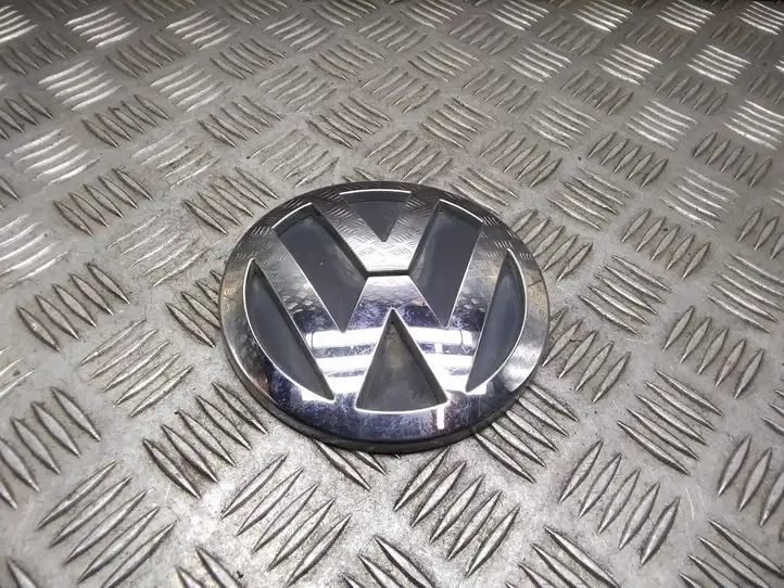 Volkswagen Touareg I (2002 - 2010) 7L6853630A Эмблема производителя — фото 1