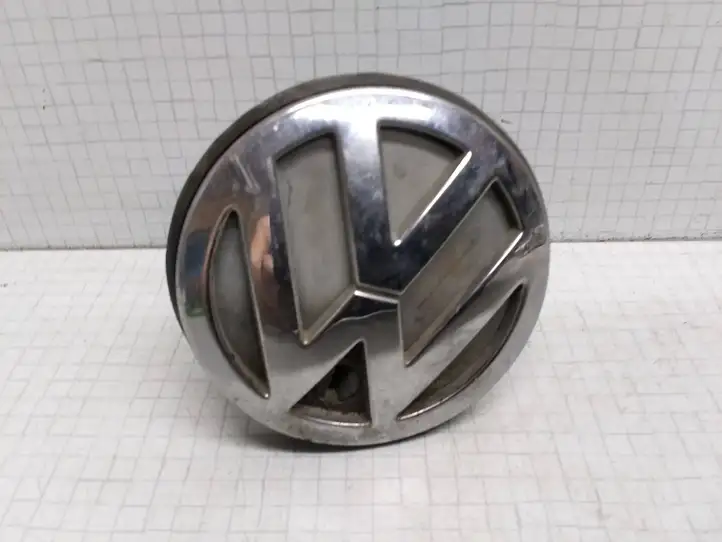 Volkswagen Golf IV (1998 - 2005) 1J5827469 Ручка крышки багажника — фото 1