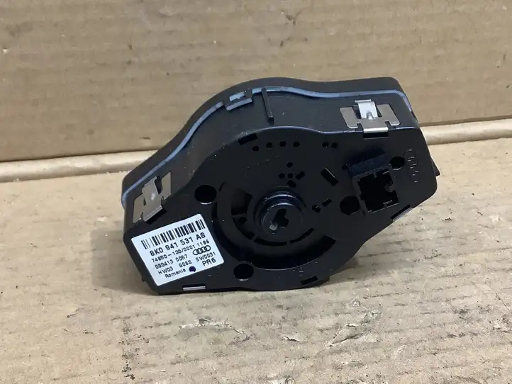 Audi A4 S4 B8 8K (2011 - 2015) 5N0827566T Ручка крышки багажника — фото 3