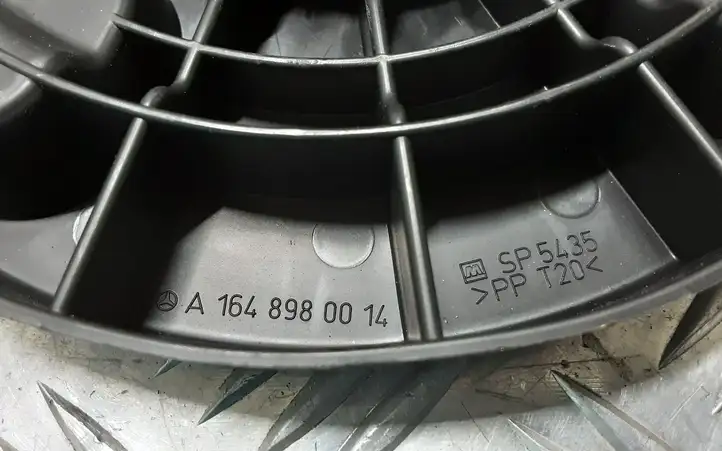 Mercedes-Benz ML W164 (2005 - 2011) 1248980765 Болт крепления запасного колеса — фото 3