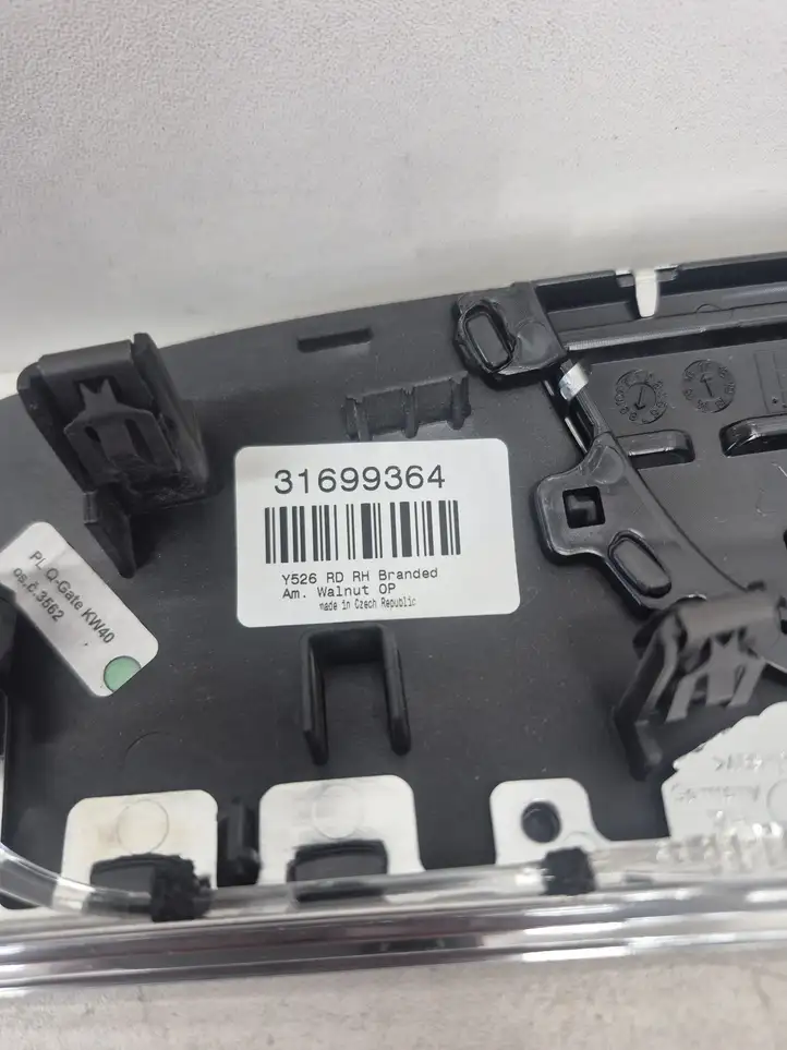 Volvo XC90 (2014 - 2019) 31699364 Прочая отделка задней двери — фото 4