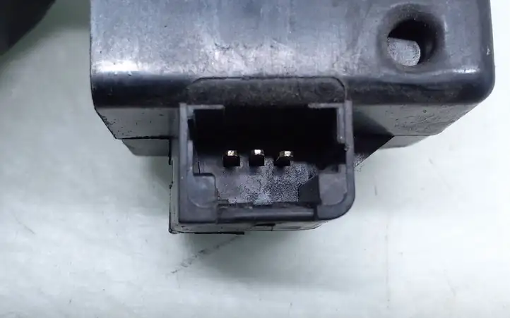 Citroen Xsara Picasso (1999 - 2012) 9646091580 Замок крышки багажника — фото 4