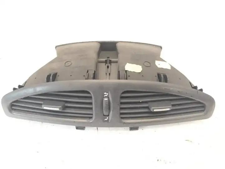 Renault Laguna II (2005 - 2007) 5547001 Центральный воздушный дефлектор — фото 4