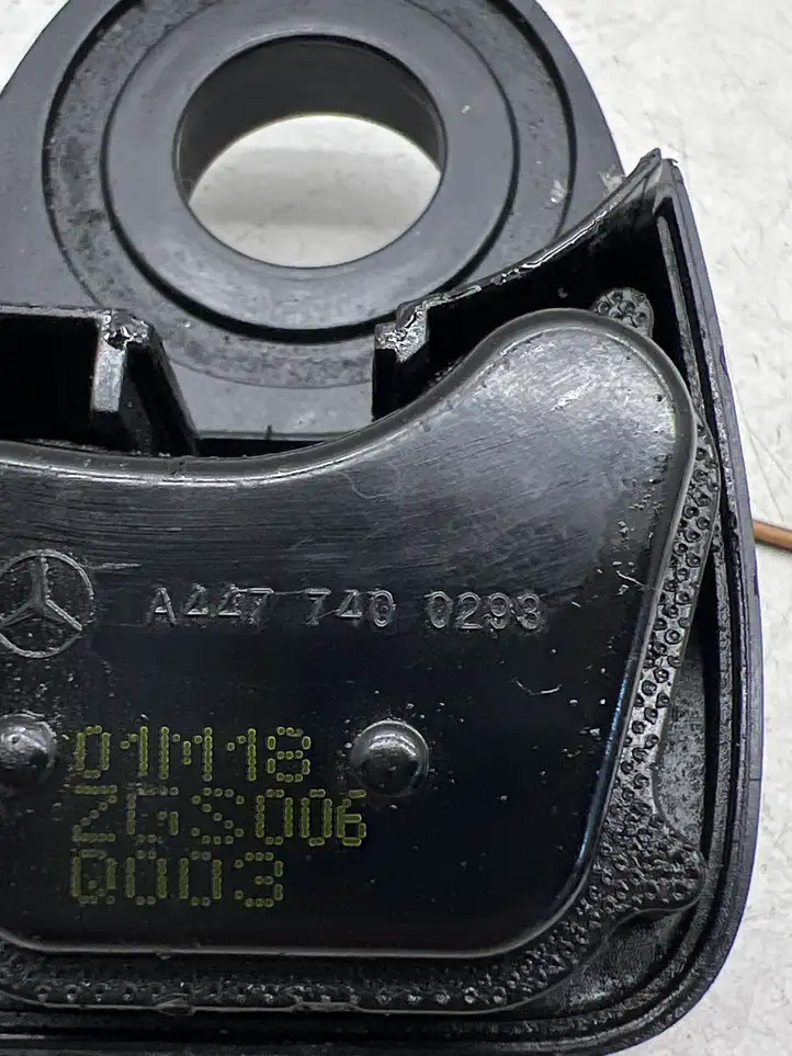 Mercedes-Benz Vito W447 (2014 - ) A4477400293 Выдвижная ручка стекла багажника — фото 6