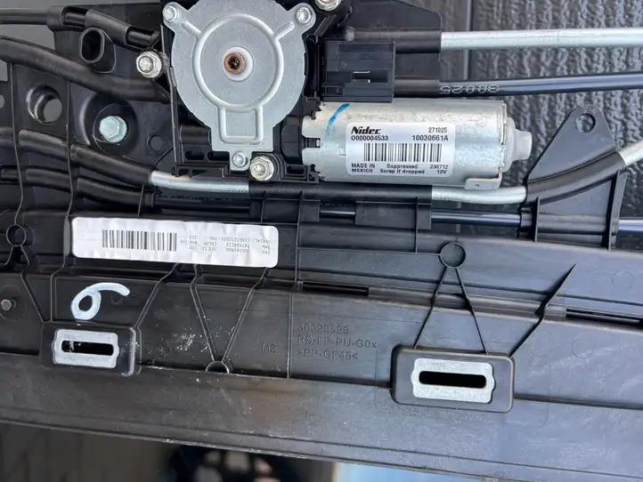 BMW X5 G05 (2018 - ) 9466700 Комплект люка крыши — фото 4