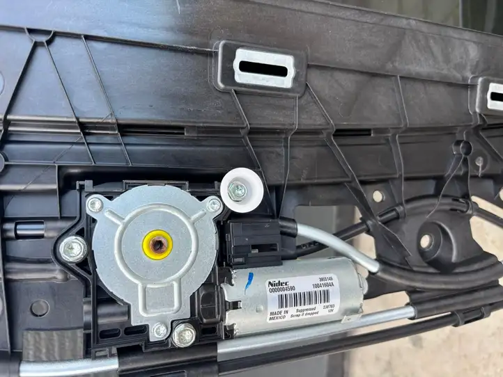 BMW X5 G05 (2018 - ) 9466700 Комплект люка крыши — фото 5