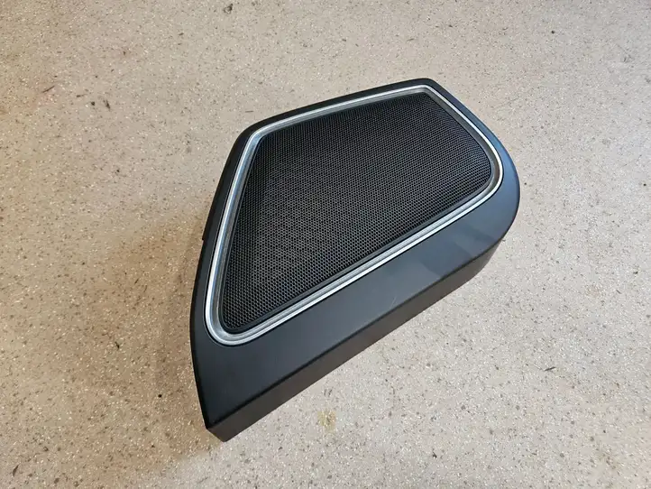 Porsche Panamera (971) (2020 - ) 971035143B Накладка динамика передней двери — фото 6