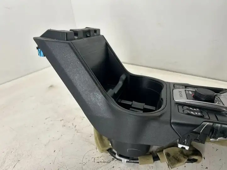 Subaru Forester SK (2018 - 2025) 92121SJ580 Рамка рычага КПП — фото 12
