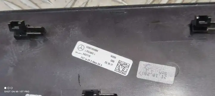 Mercedes-Benz C W205 (2014 - 2021) A2057202880 Накладка динамика передней двери — фото 2