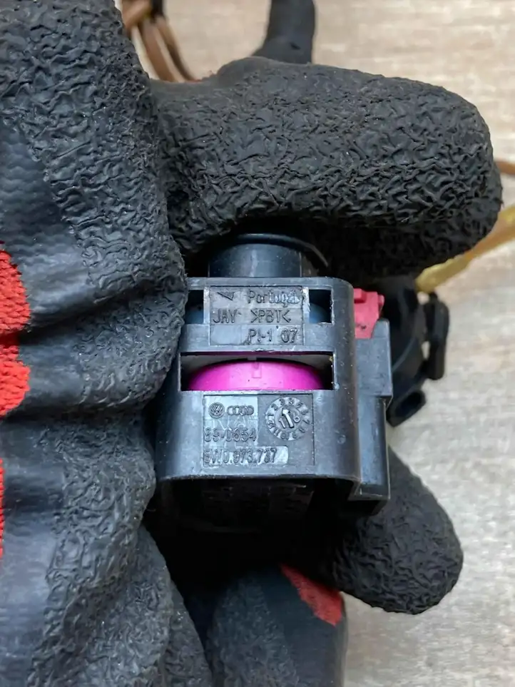 Audi A4 S4 B9 (2015 - 2019) 8W0973737 Провода свечей зажигания — фото 3