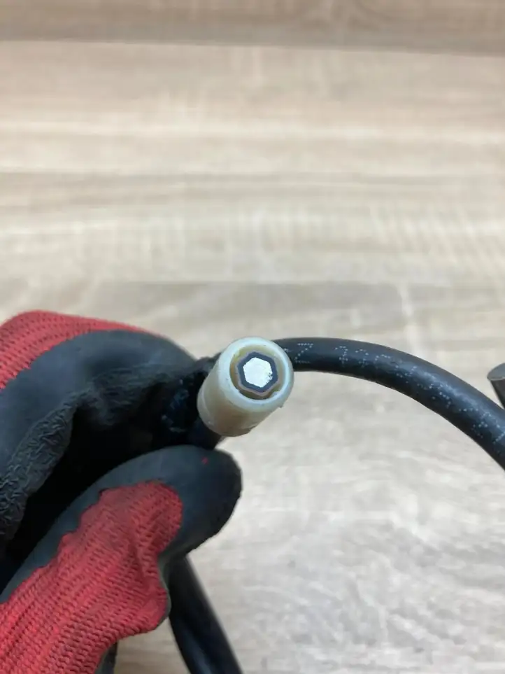 BMW 7 E65 E66 (2001 - 2008) 8379696 Провода свечей зажигания — фото 4