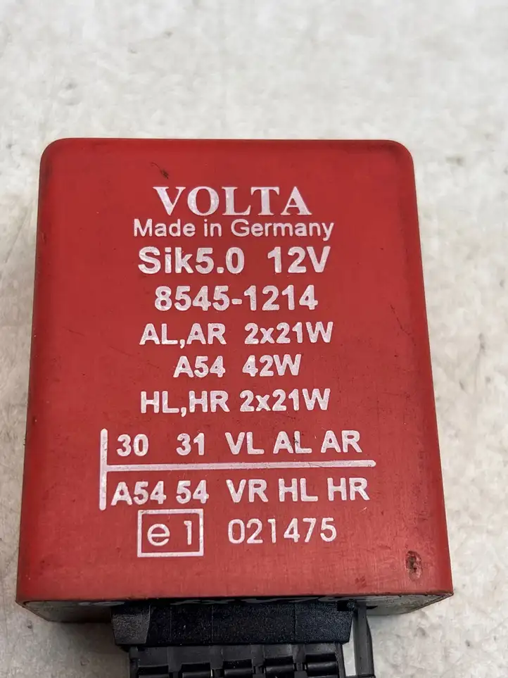 Ford Mondeo Mk III (2000 - 2007) 85451214 Реле крюка для прицепа — фото 4