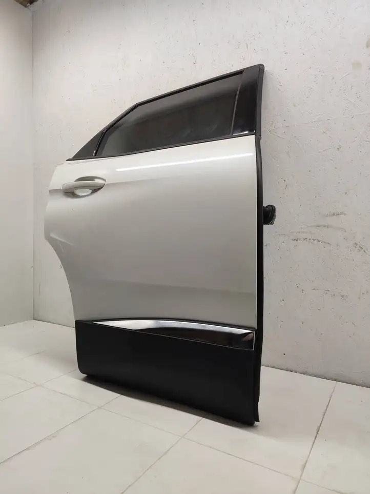 Peugeot 3008 II (2016 - 2023) 9811931880 Ветровик задней двери — фото 5