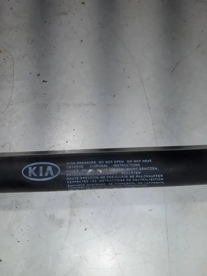 Kia Ceed (2012 - 2015) 81780A2000 Амортизатор крышки багажника — фото 2