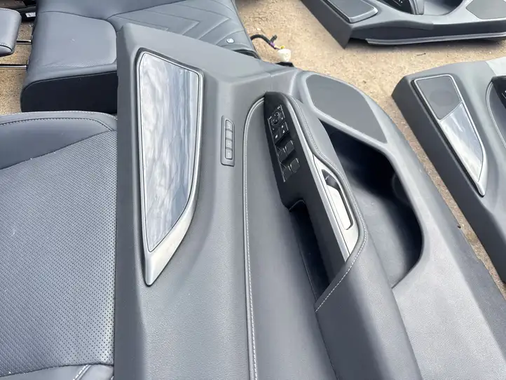 Lexus NX (2021 - ) Комплект салона — фото 15