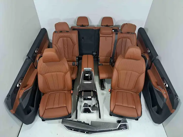 BMW X7 G07 (2018 - ) 8493391 Комплект салона — фото 12