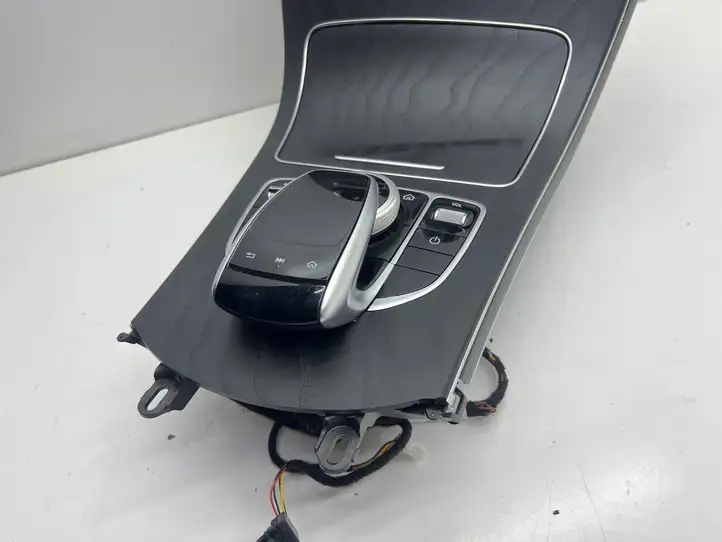 Mercedes-Benz C W205 (2014 - 2021) A2056801204 Центральная консоль — фото 8