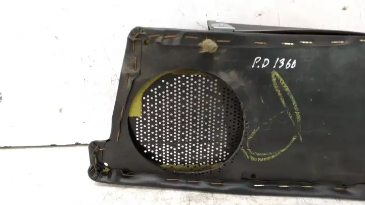 Renault Latitude (2010 - 2014)   Боковая отделка пространства для ног