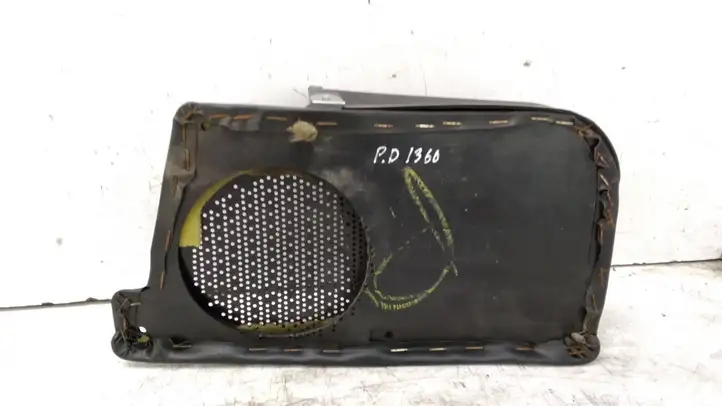 Renault Latitude (2010 - 2014)   Боковая отделка пространства для ног