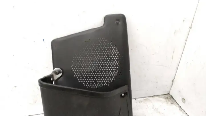 Renault Latitude (2010 - 2014)   Боковая отделка пространства для ног