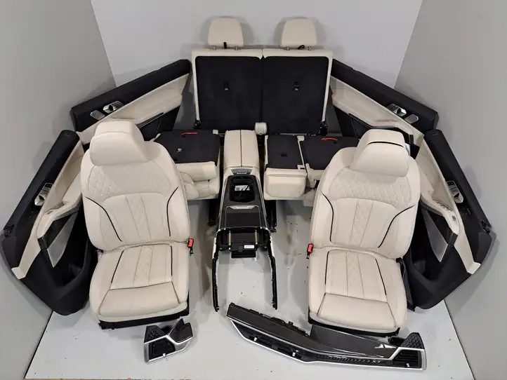 BMW X7 G07 (2018 - ) 7949217 Комплект салона — фото 7