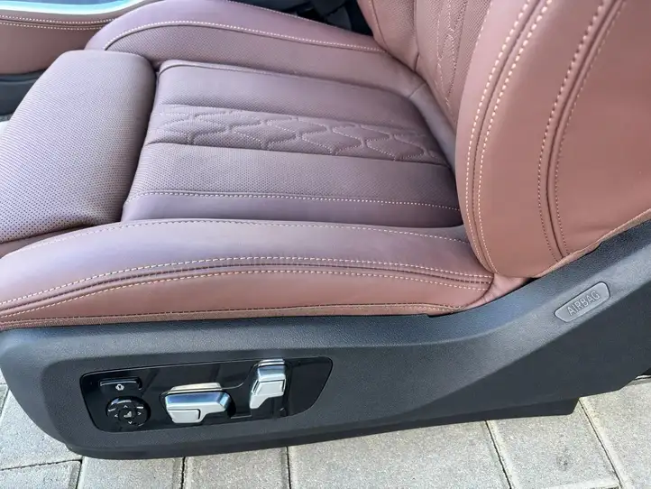 BMW X5 G05 (2018 - ) Комплект салона — фото 2