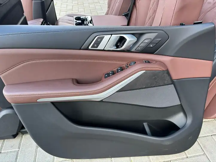 BMW X5 G05 (2018 - ) Комплект салона — фото 3