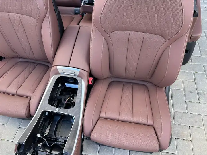 BMW X5 G05 (2018 - ) Комплект салона — фото 5