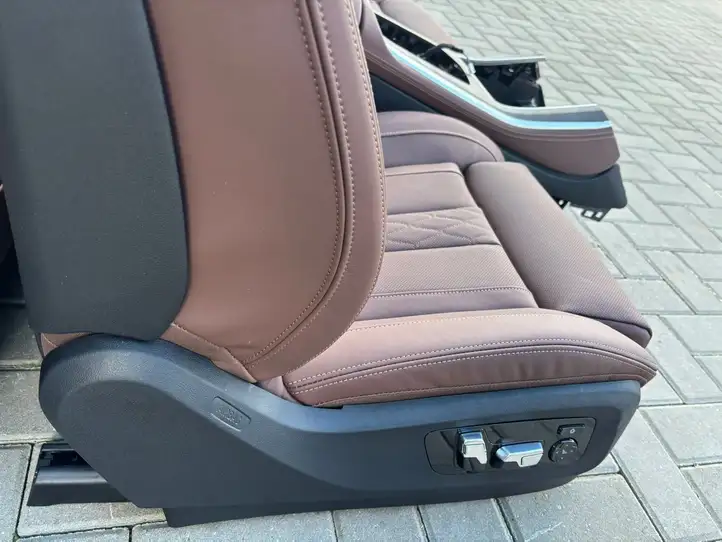BMW X5 G05 (2018 - ) Комплект салона — фото 12