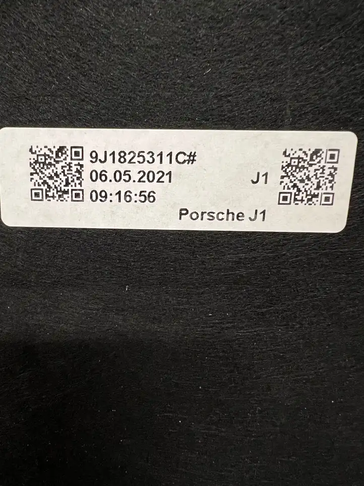 Porsche Taycan 9J1 (2019 - ) 9J1825311C Защита днища — фото 9