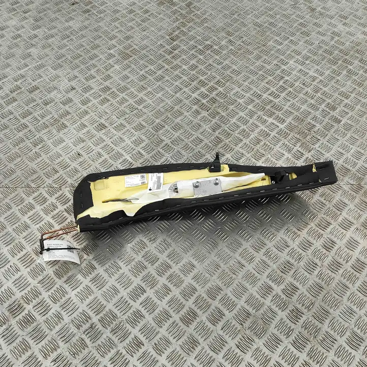 Skoda Enyaq iV (2020 - )  5LA885701M Боковая отделка у заднего сиденья (низ)