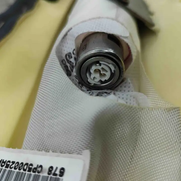 Skoda Enyaq iV (2020 - )  5LA885701M Боковая отделка у заднего сиденья (низ)