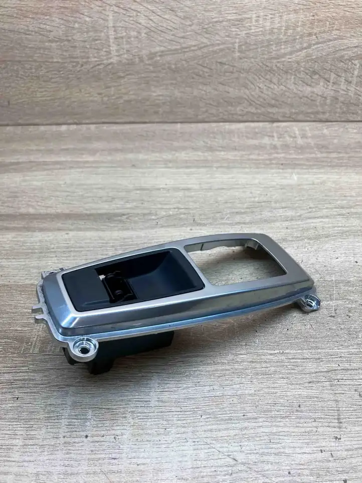 BMW X5 E70 (2006 - 2013) 9156133 Кнопка ручного тормоза — фото 1